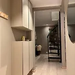 Charming Apartment Near The Woods With Parking