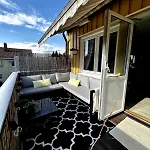 Charming Apartment Near The Woods With Parking